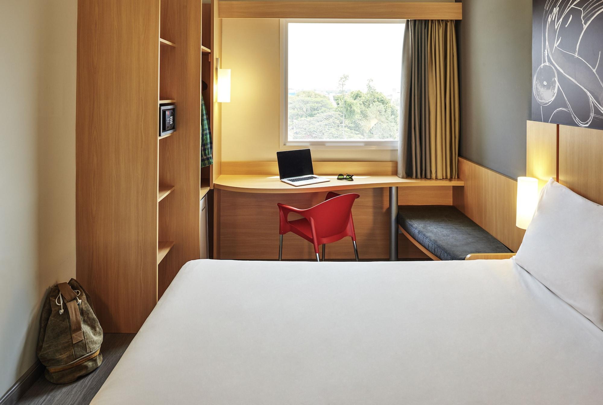 B&B Hotel Orly Rungis Aeroport 3 Etoiles Εξωτερικό φωτογραφία